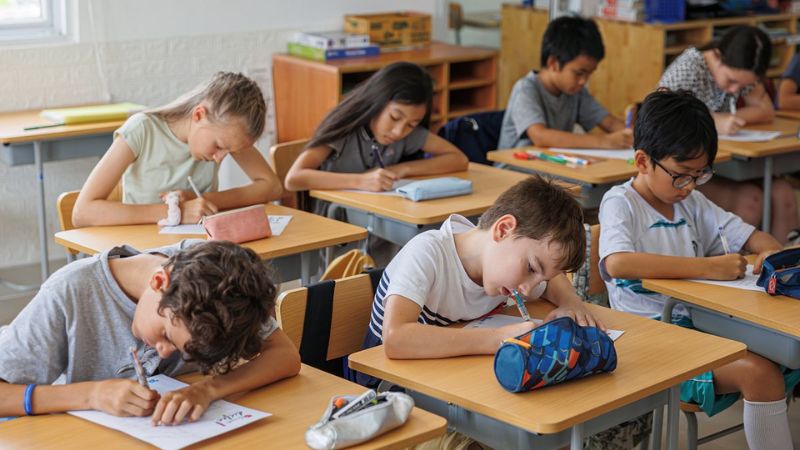 rường Quốc tế La Petite École