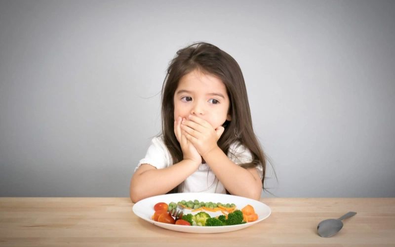 Áp lực, căng thẳng lâu ngày ảnh hưởng đến sự phát triển của trẻ