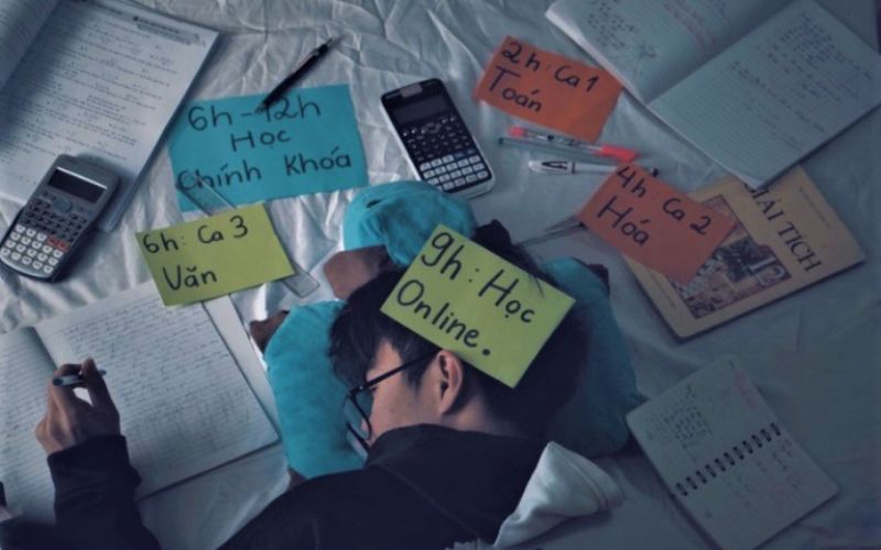 Thời gian học quá tải dẫn đến áp lực